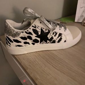 NEW Star Sneakers